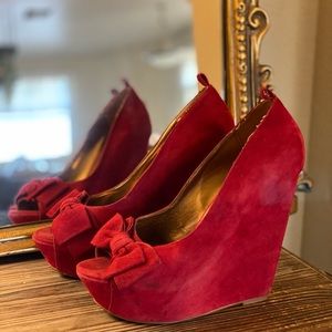 Red Wedges